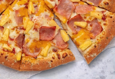 Hawaiian pizza